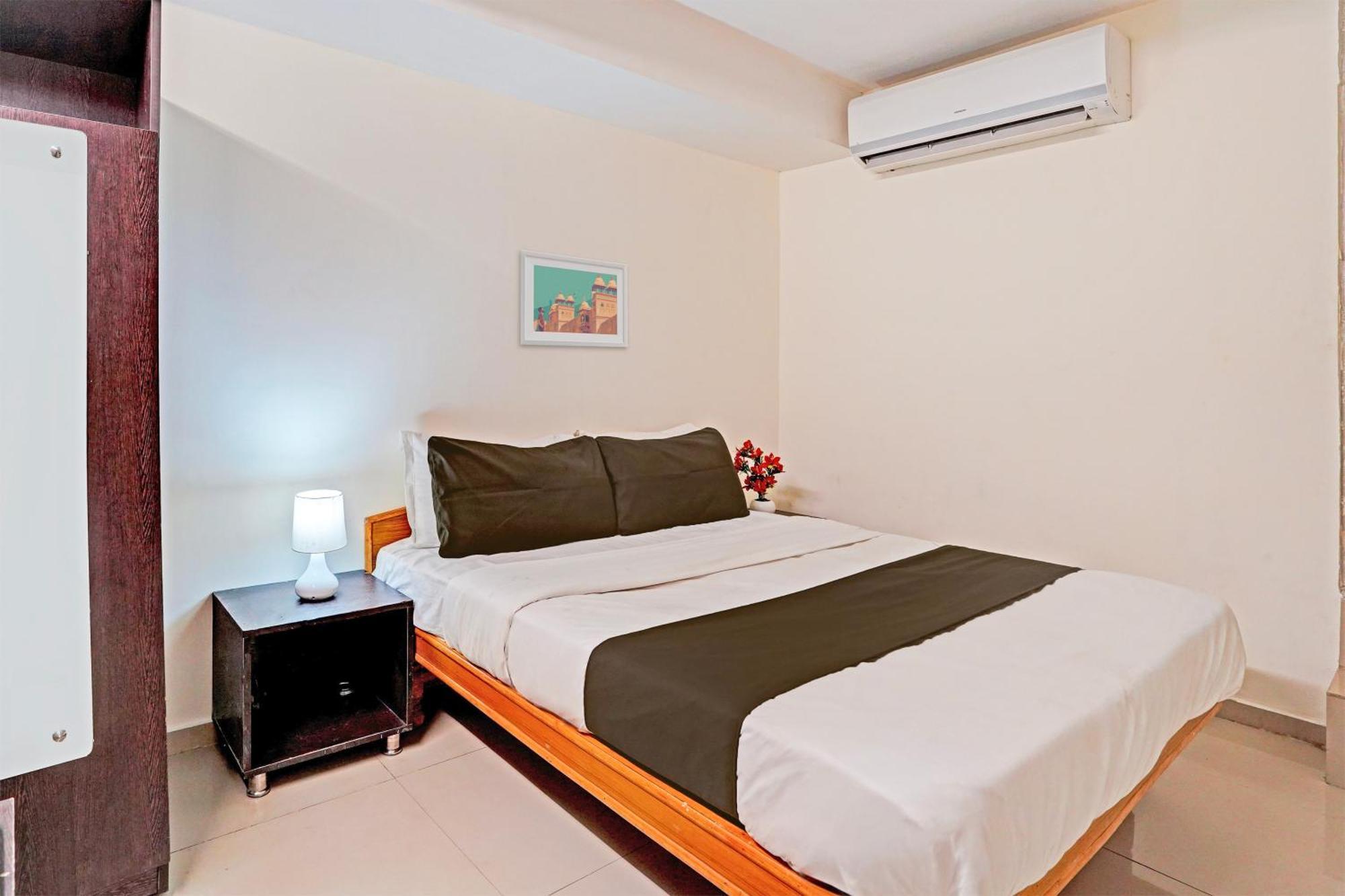 Hotel O Himalaya Inn Ahmedabad Exterior photo
